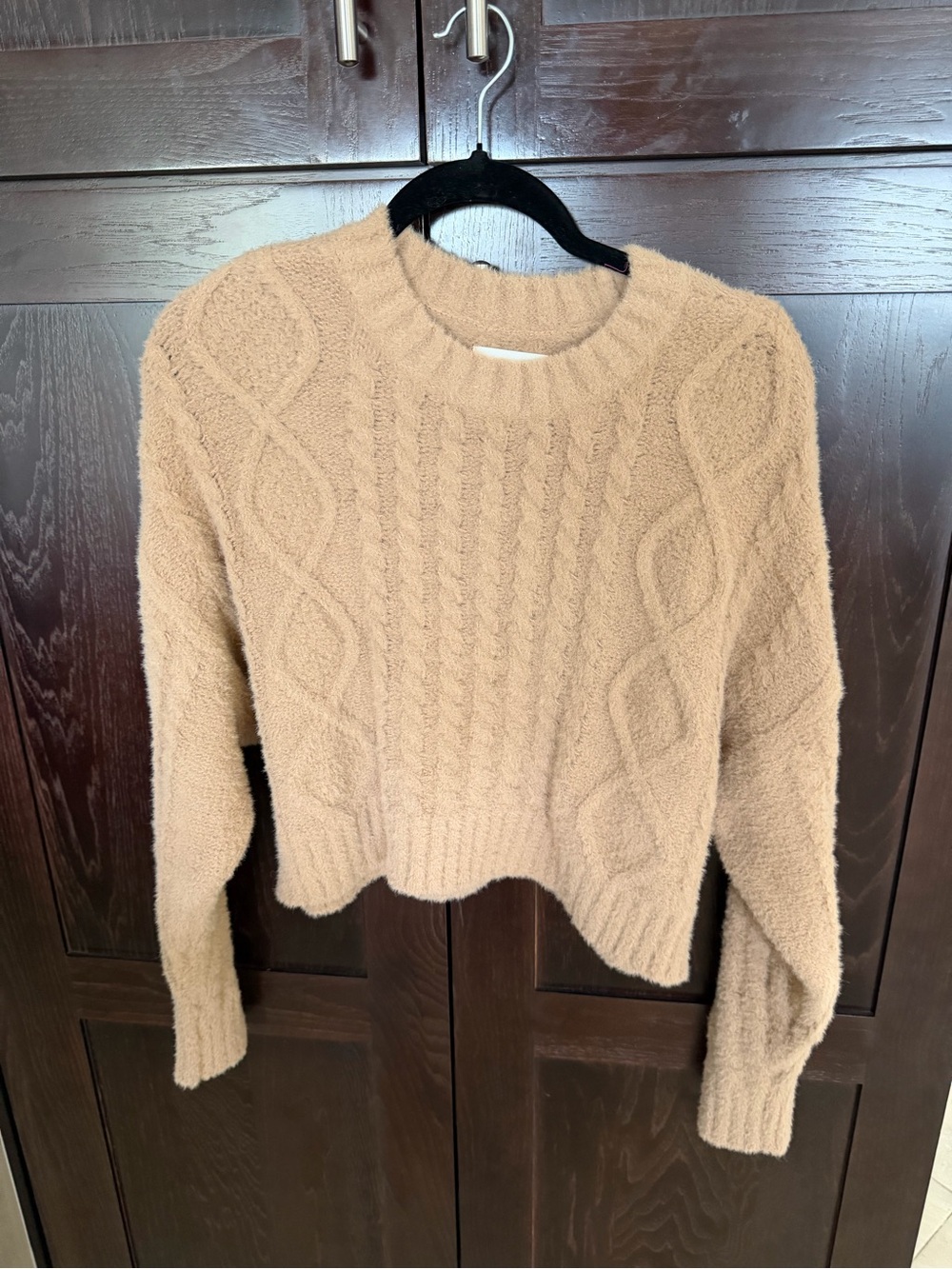 Aerie Cropped Cable-Knit Crewneck Sweater Medium- cozy, soft!